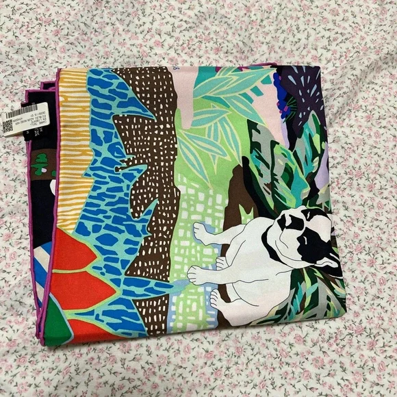 SOLD Hermes 90x90 cm multiple color - Picture 5 of 5